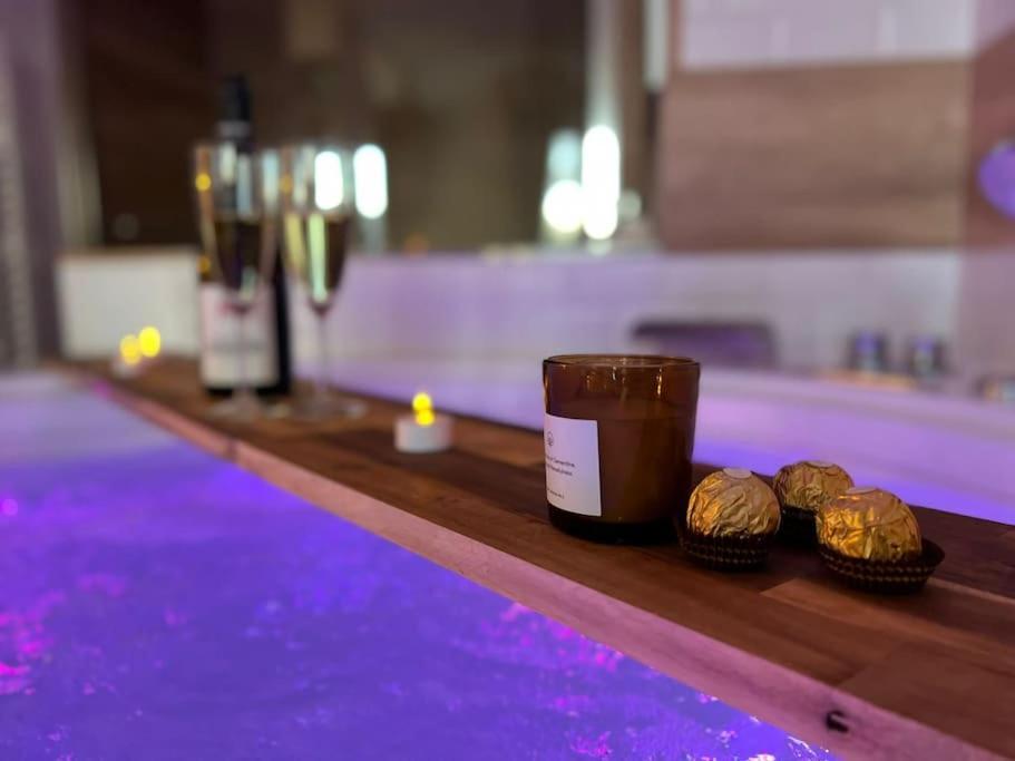Suite Love Jacuzzi มองต์เตฮวา ภายนอก รูปภาพ